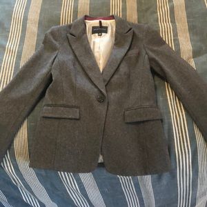 Gray fitted blazer